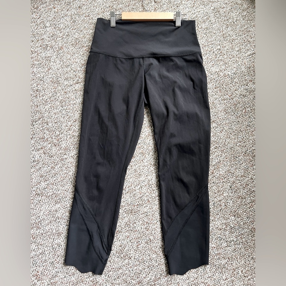 Cropped Lululemon leggings with sheer design